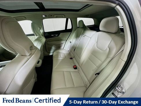 Used 2022 Volvo V60 T5 Cross Country w/ Advanced Package image 27