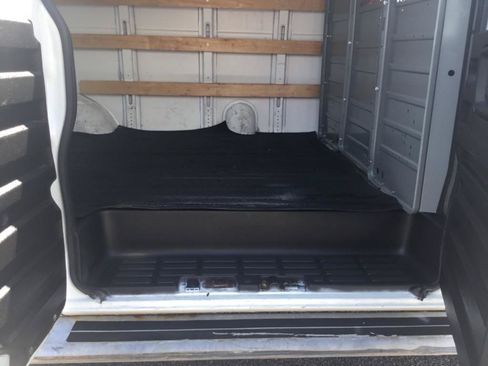 Used 2014 GMC Savana 2500 RWD image 36