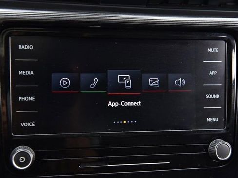 Certified 2020 Volkswagen Passat 2.0T R-Line FWD image 18