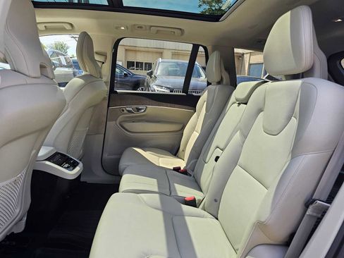 Certified 2023 Volvo XC90 B6 Plus w/ Protection Package Premier AWD/4WD image 18