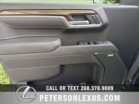 Used 2025 Chevrolet Silverado 1500 LT Trail Boss w/ Convenience Package II AWD/4WD image 19