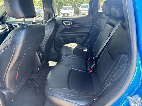 Used 2025 Jeep Compass Trailhawk AWD/4WD image 23