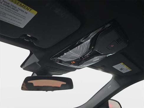 Used 2025 BMW X6 xDrive40i w/ Premium Package image 22