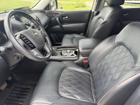 Used 2022 Nissan Armada Platinum AWD/4WD image 5