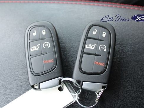 Used 2022 Jeep Cherokee Trailhawk w/ Sun, Sound & Nav Group image 27