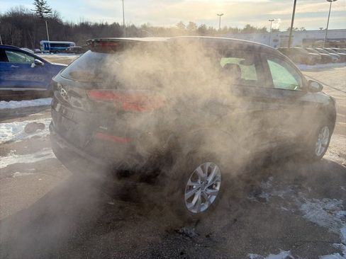 Certified 2021 Hyundai Tucson Value image 7