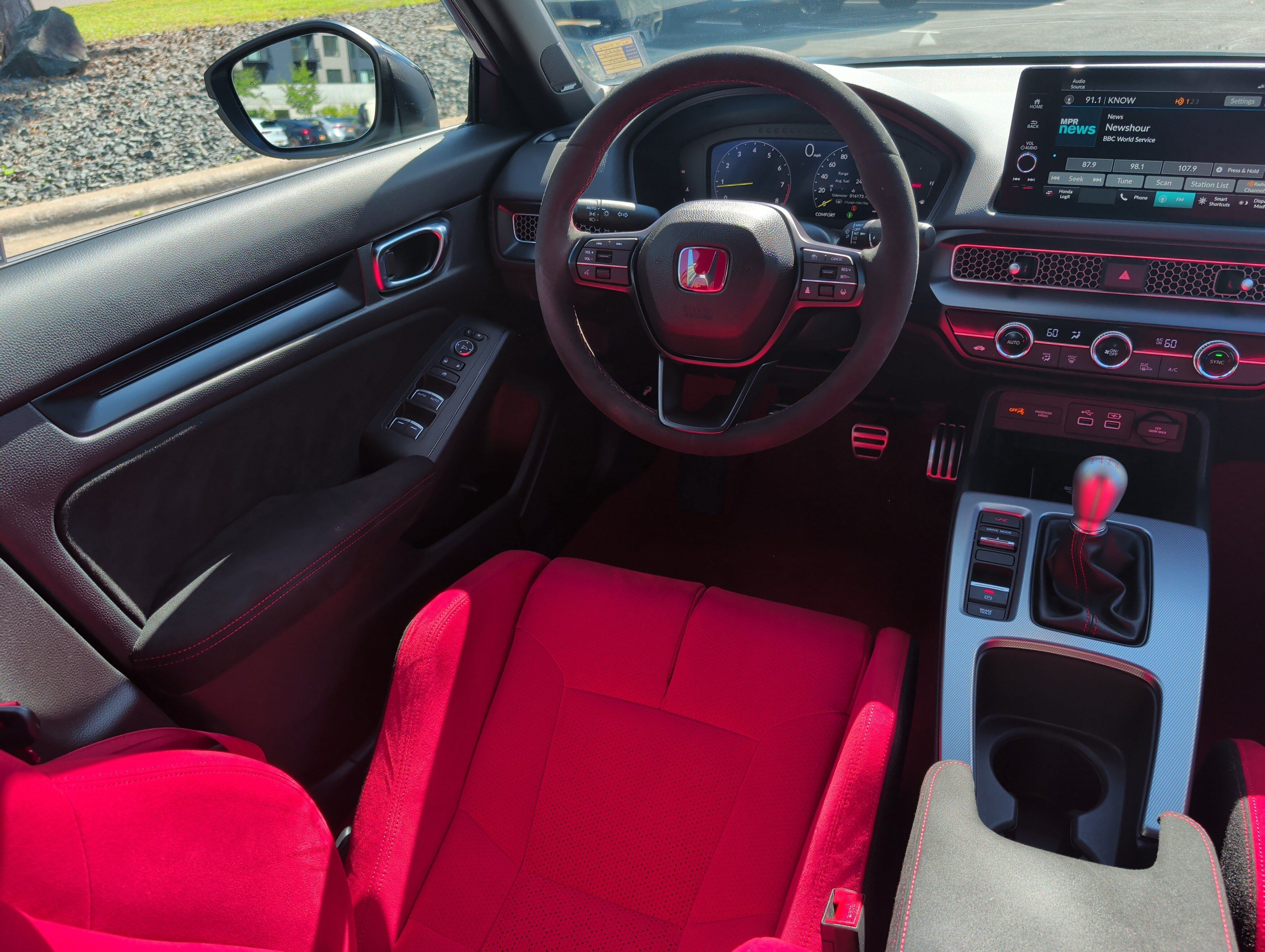Used 2024 Honda Civic Type R image 10
