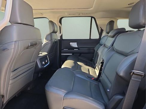 Used 2025 Ford Expedition Active image 16