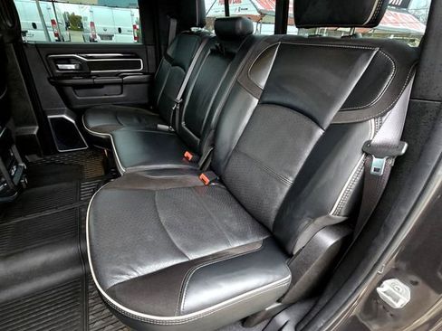 Certified 2021 RAM 3500 Laramie w/ Night Edition image 28