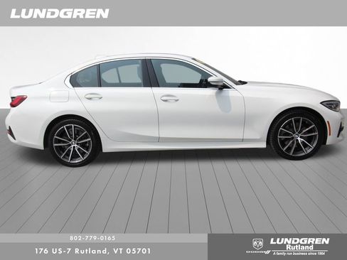 Used 2022 BMW 330i xDrive Sedan w/ Premium Package AWD/4WD image 2