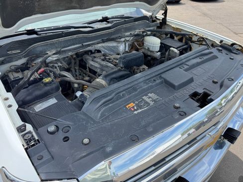 Used 2015 Chevrolet Silverado 2500 W/T AWD/4WD image 23