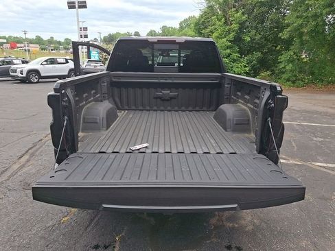 Used 2024 Chevrolet Silverado 1500 RST w/ Convenience Package II AWD/4WD image 29
