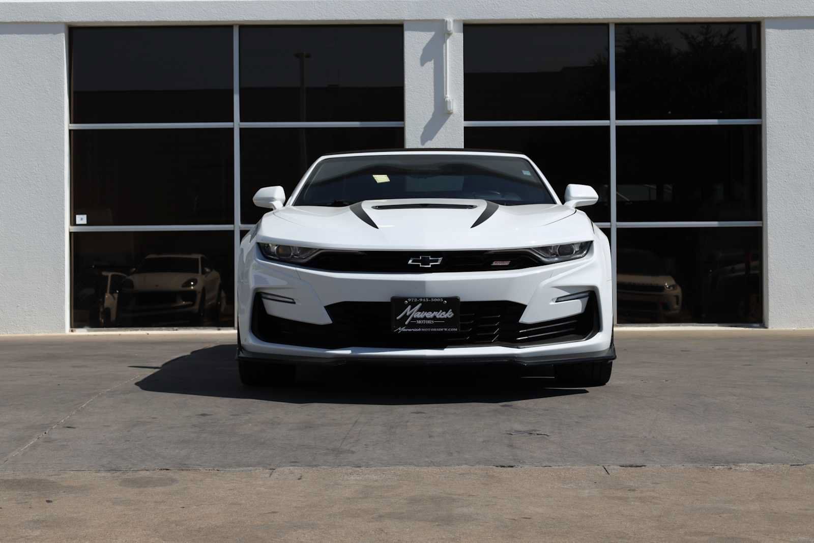 Used 2020 Chevrolet Camaro SS RWD image 6