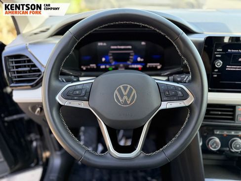 Used 2025 Volkswagen Taos S AWD/4WD image 16