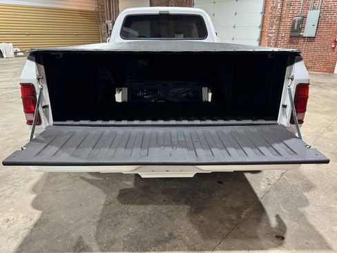 Used 1993 Dodge D/W Truck 350 image 30