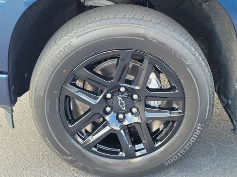 Used 2023 Chevrolet Silverado 1500 Custom RWD image 7