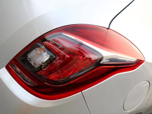 Used 2019 Buick Encore Preferred w/ Safety Package image 10