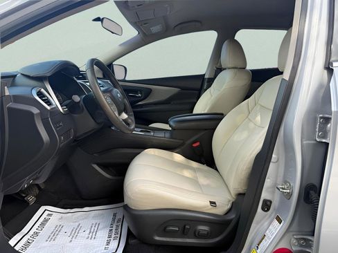 Used 2017 Nissan Murano SV FWD image 9