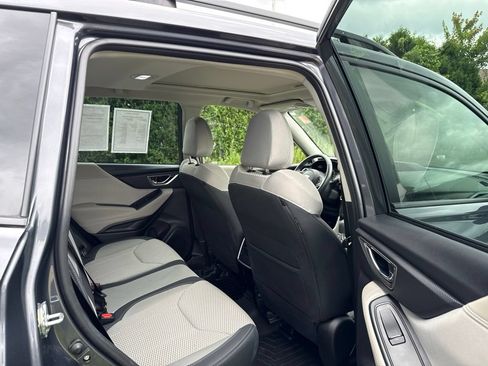 Used 2022 Subaru Forester Premium AWD/4WD image 13