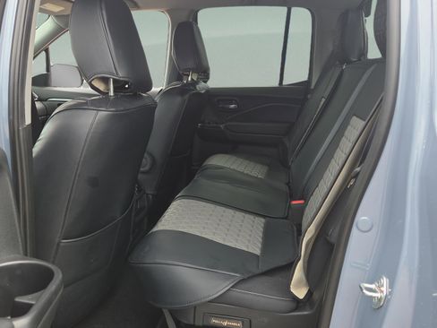 Used 2023 Honda Ridgeline Sport image 11