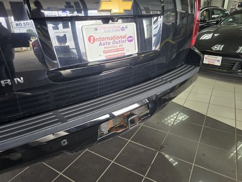 Used 2014 Chevrolet Suburban LS w/ All-Star Edition AWD/4WD image 32