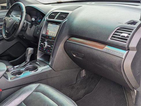 Used 2017 Ford Explorer Limited w/ Equipment Group 301A image 21