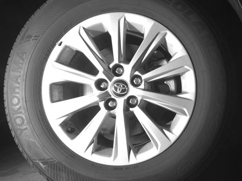 Used 2025 Toyota Grand Highlander FWD image 13