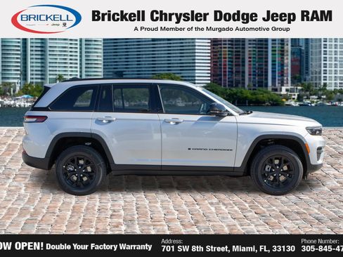 New 2025 Jeep Grand Cherokee Laredo RWD image 4