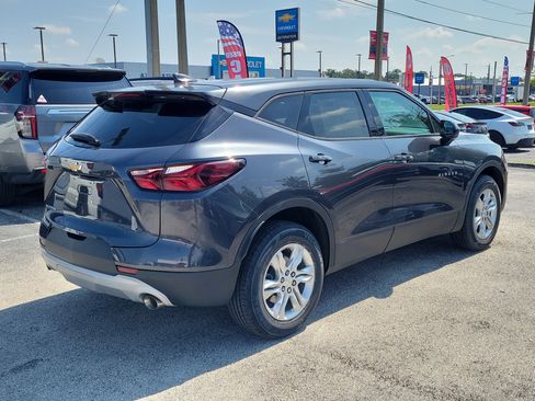Used 2022 Chevrolet Blazer LT FWD image 4