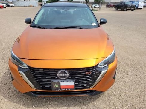 Used 2024 Nissan Sentra SR FWD image 3