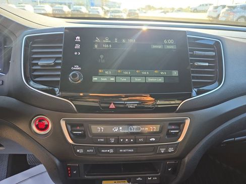 Used 2022 Honda Passport TrailSport image 21