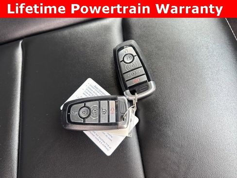 Used 2024 Ford Explorer XLT w/ Equipment Group 202A image 6