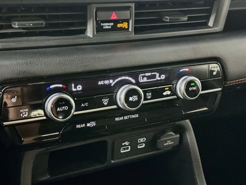 Used 2023 Honda Pilot Sport image 22