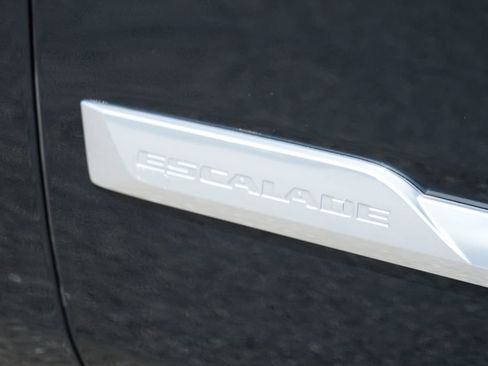 Used 2019 Cadillac Escalade Premium Luxury RWD image 58