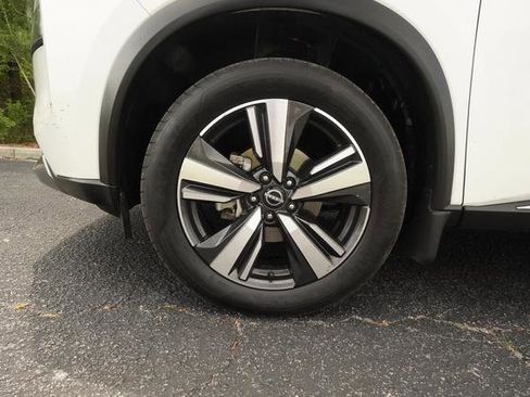 Used 2023 Nissan Rogue SL FWD image 39