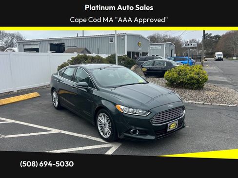 Used 2016 Ford Fusion SE w/ Equipment Group 202A FWD image 1