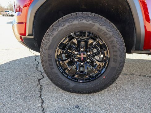 New 2026 GMC Canyon Elevation w/ Convenience Package image 32