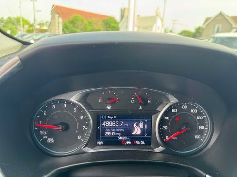 Used 2020 Chevrolet Equinox LT w/ Driver Convenience Package FWD image 22