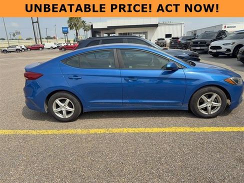 Used 2018 Hyundai Elantra SE FWD image 1