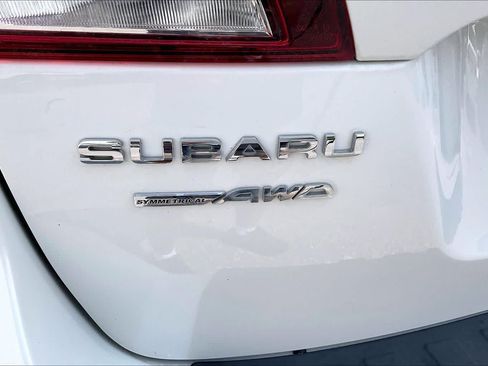 Used 2019 Subaru Outback 3.6R Touring AWD/4WD image 32