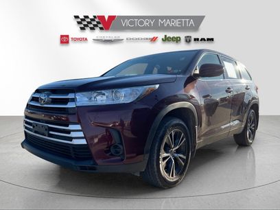 Used 2019 Toyota Highlander LE