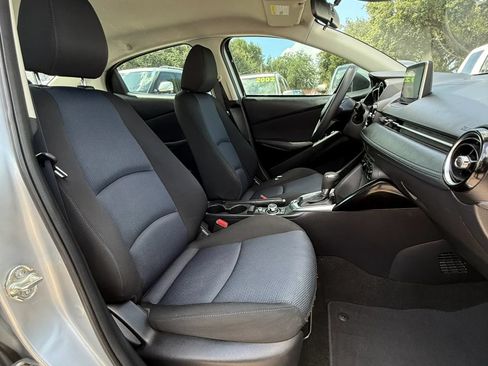 Used 2017 Toyota Yaris iA FWD image 16