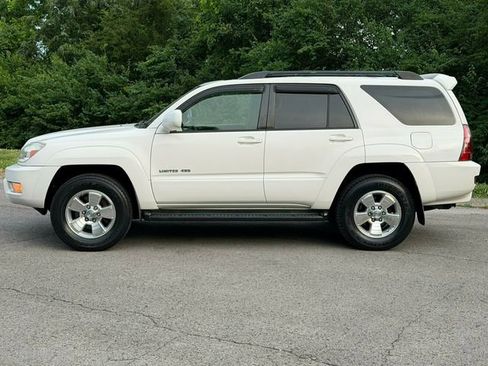 Used 2005 Toyota 4Runner Limited AWD/4WD image 4