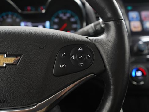 Used 2017 Chevrolet Impala Premier w/ Enhanced Convenience Package FWD image 24