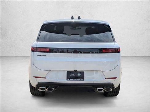 New 2025 Land Rover Range Rover Sport Dynamic SE image 8