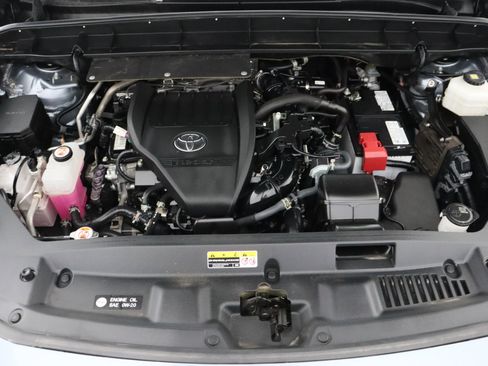 Used 2023 Toyota Highlander Limited FWD image 42
