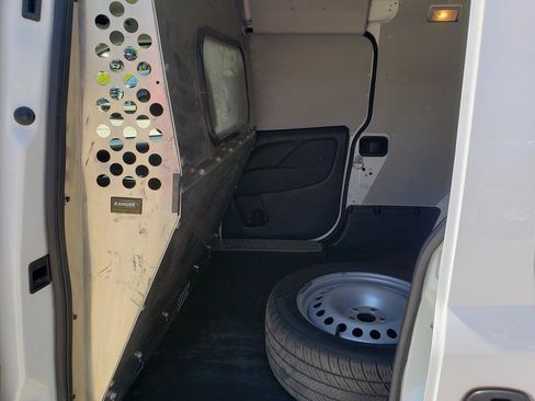 Used 2022 RAM ProMaster City Tradesman FWD image 14