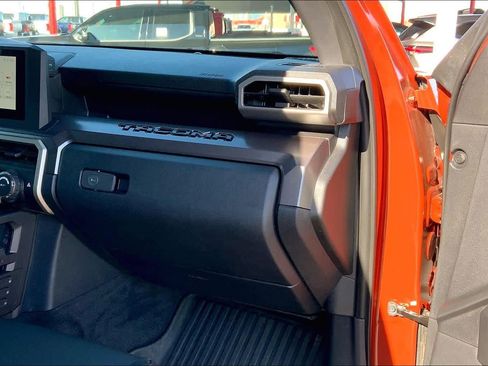 Used 2025 Toyota Tacoma TRD Off-Road image 18