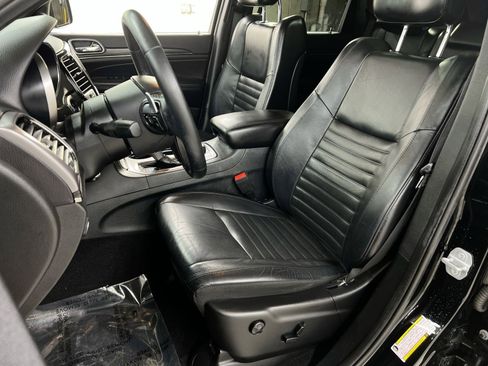 Used 2019 Jeep Grand Cherokee Limited X image 17