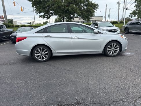 Used 2011 Hyundai Sonata SE FWD image 23